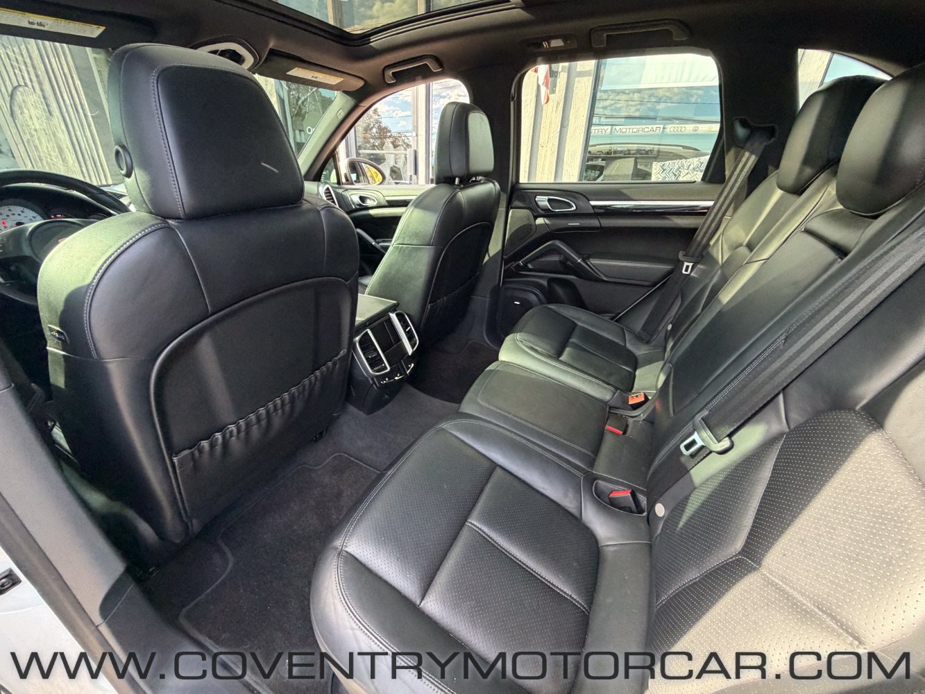 Used 2014 Porsche Cayenne S AWD/4WD image 38
