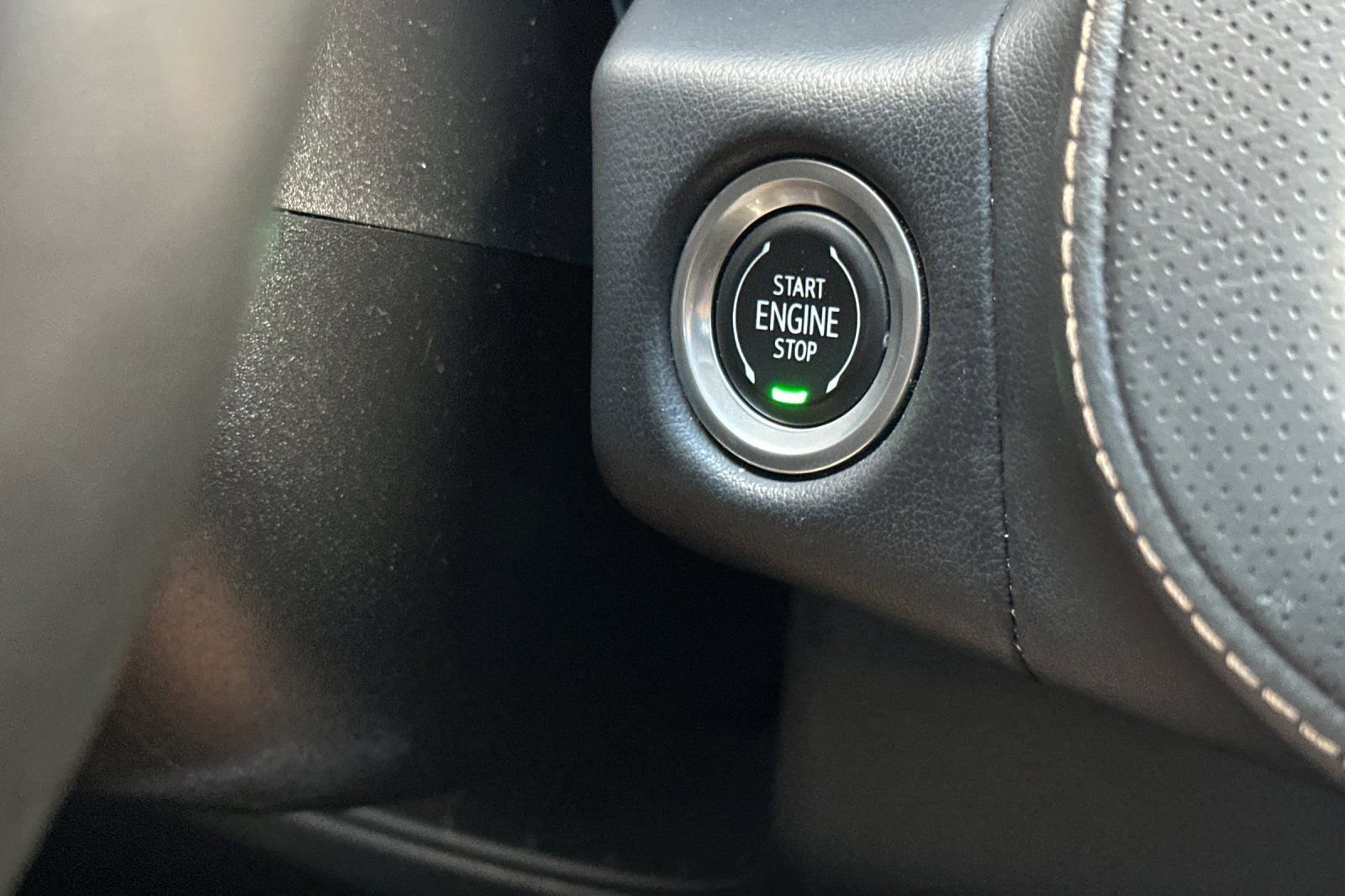 Used 2023 GMC Yukon XL AT4 w/ AT4 Premium Plus Package image 23