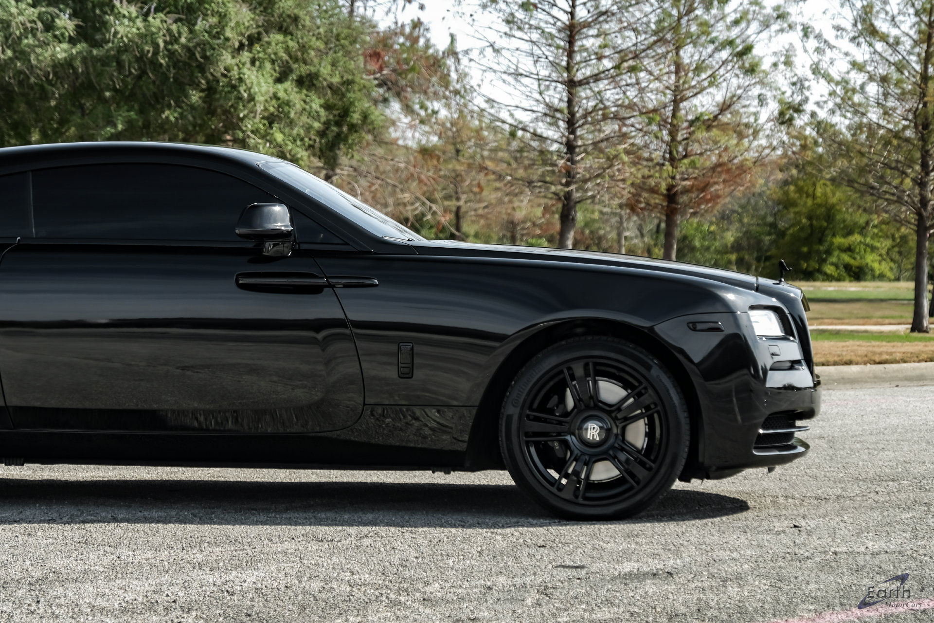 Used 2016 Rolls-Royce Wraith RWD image 25