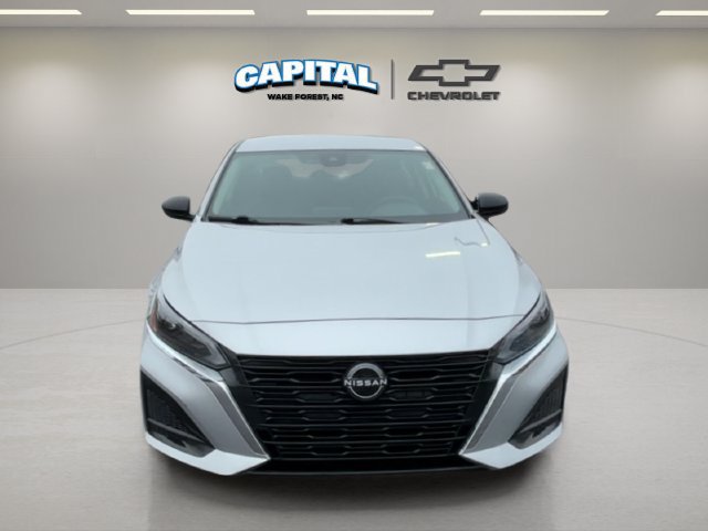 Used 2024 Nissan Altima 2.5 SV FWD image 8