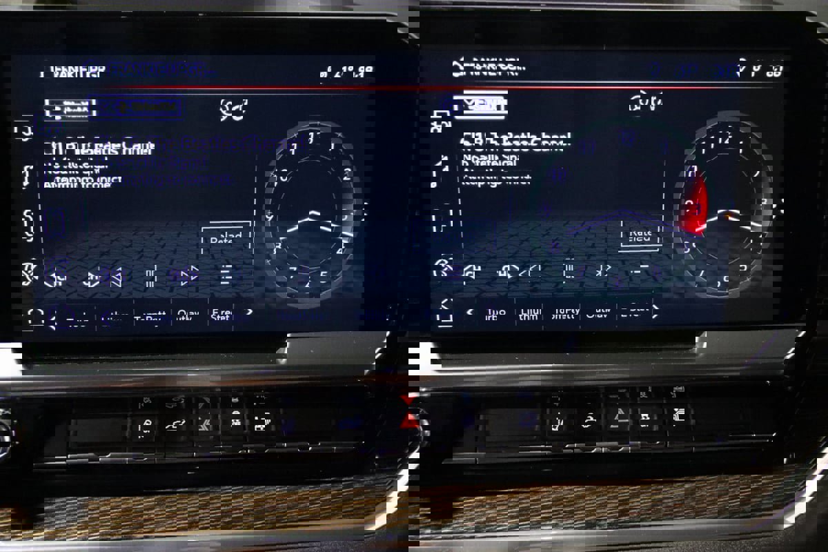 Used 2025 GMC Sierra 2500 SLE w/ SLE Convenience Package image 49