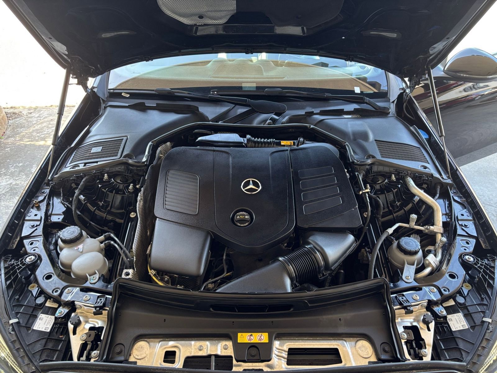 Used 2024 Mercedes-Benz C 300 Sedan image 34
