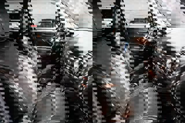 Used 2019 Jeep Renegade Limited image 14