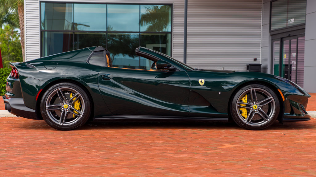 Used 2022 Ferrari 812 GTS RWD image 10