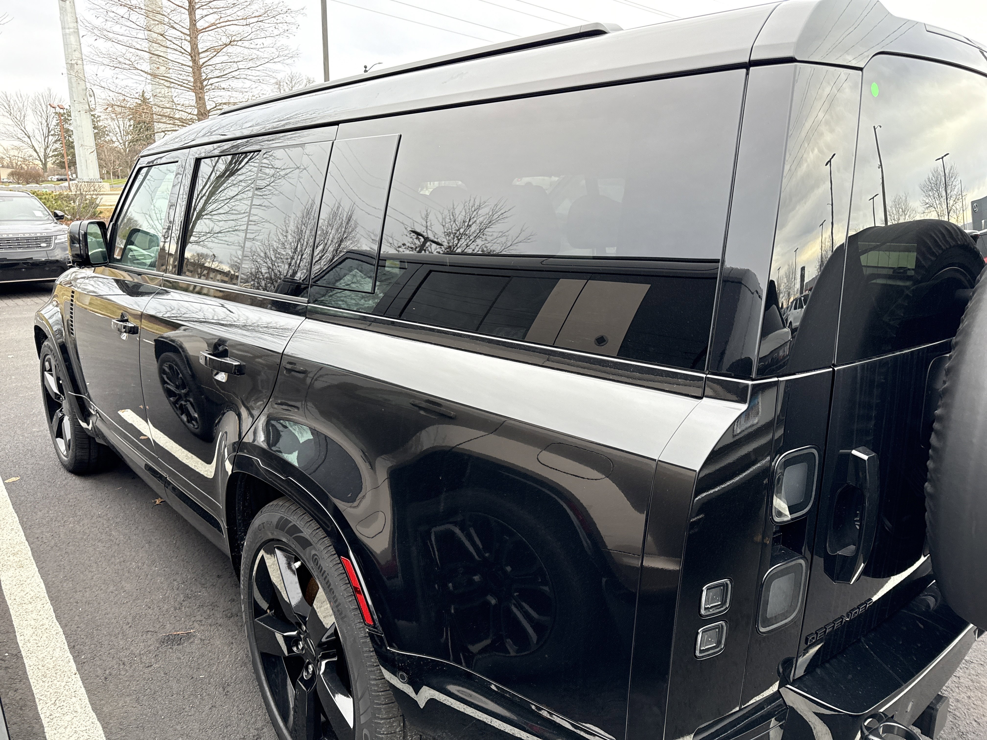 New 2026 Land Rover Defender 130 V8 image 3