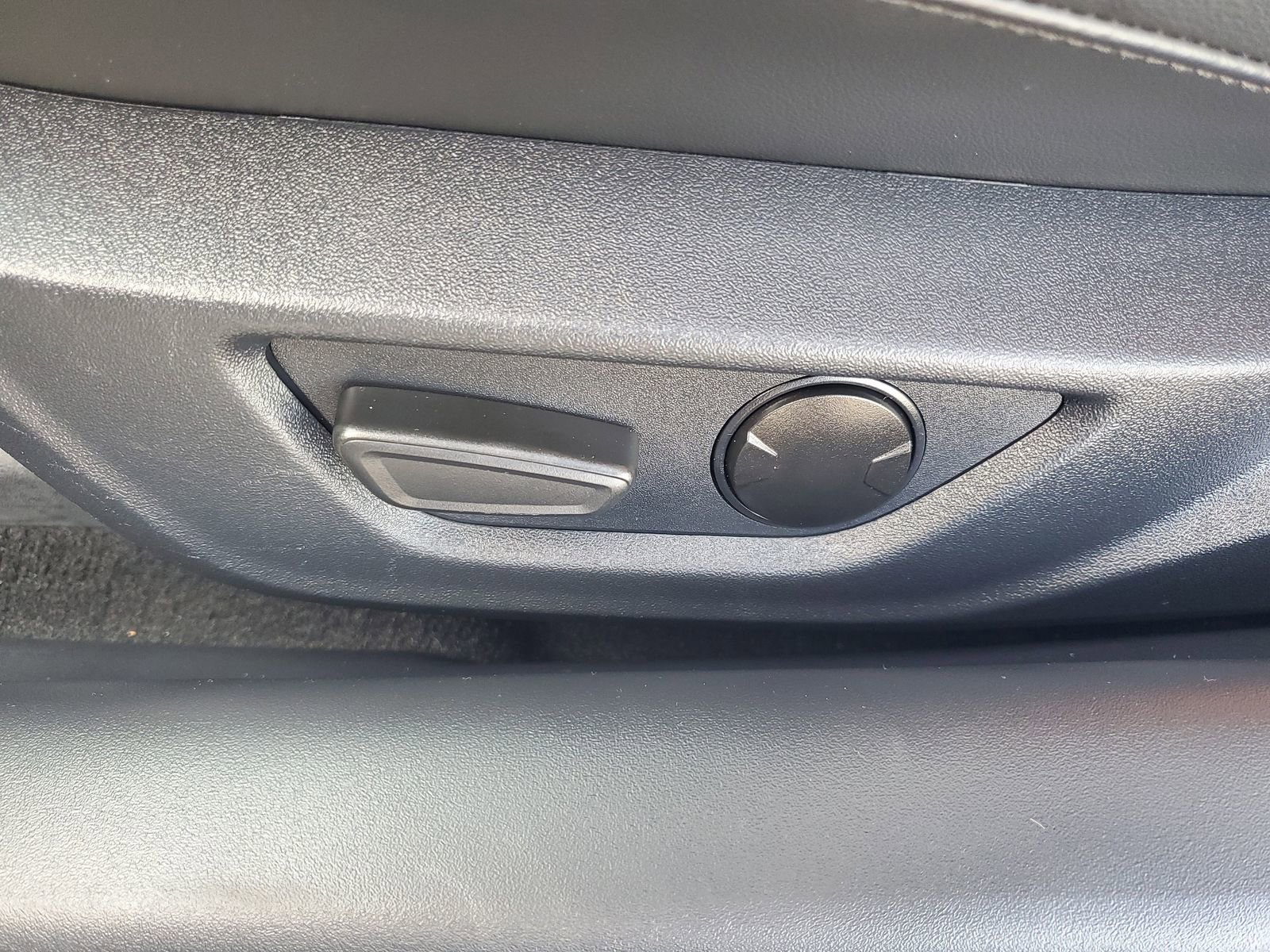 Used 2024 Ford Mustang Premium image 12