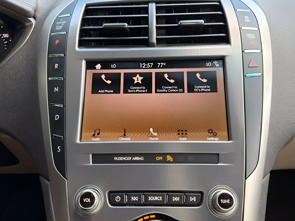 Used 2019 Lincoln MKZ Premiere FWD image 17