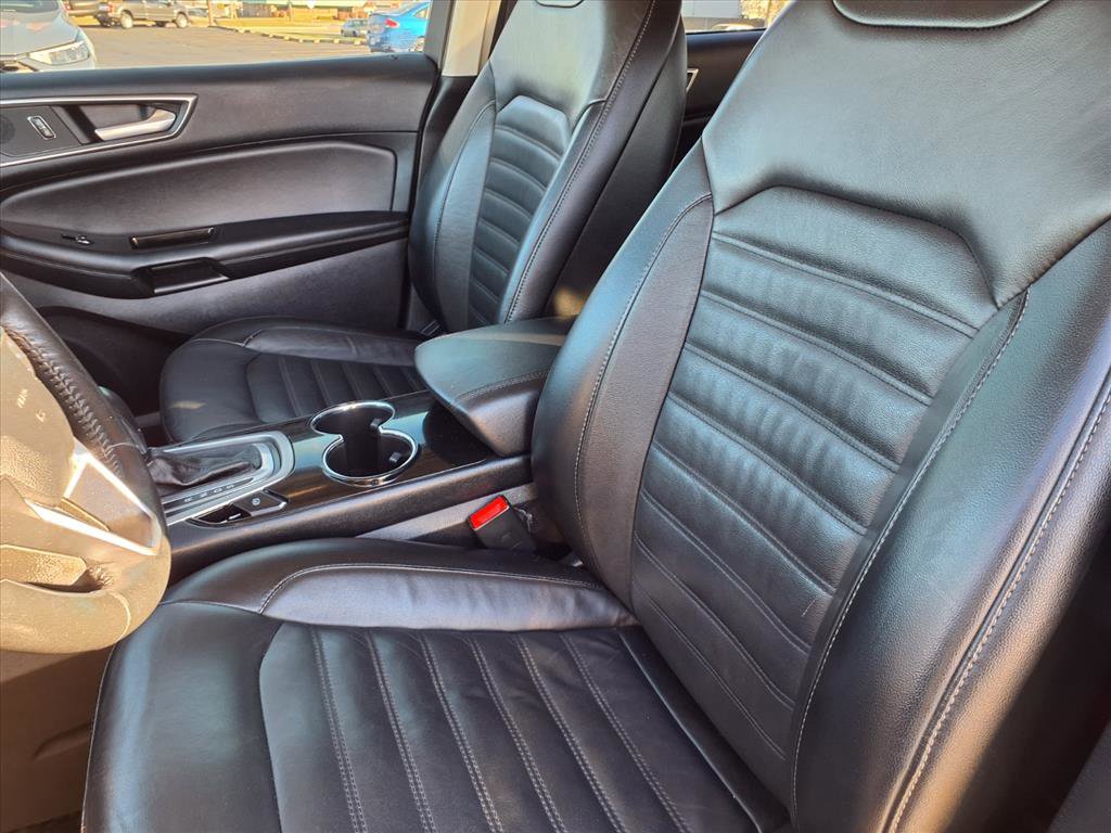 Used 2016 Ford Edge SEL w/ Canadian Touring Package image 3