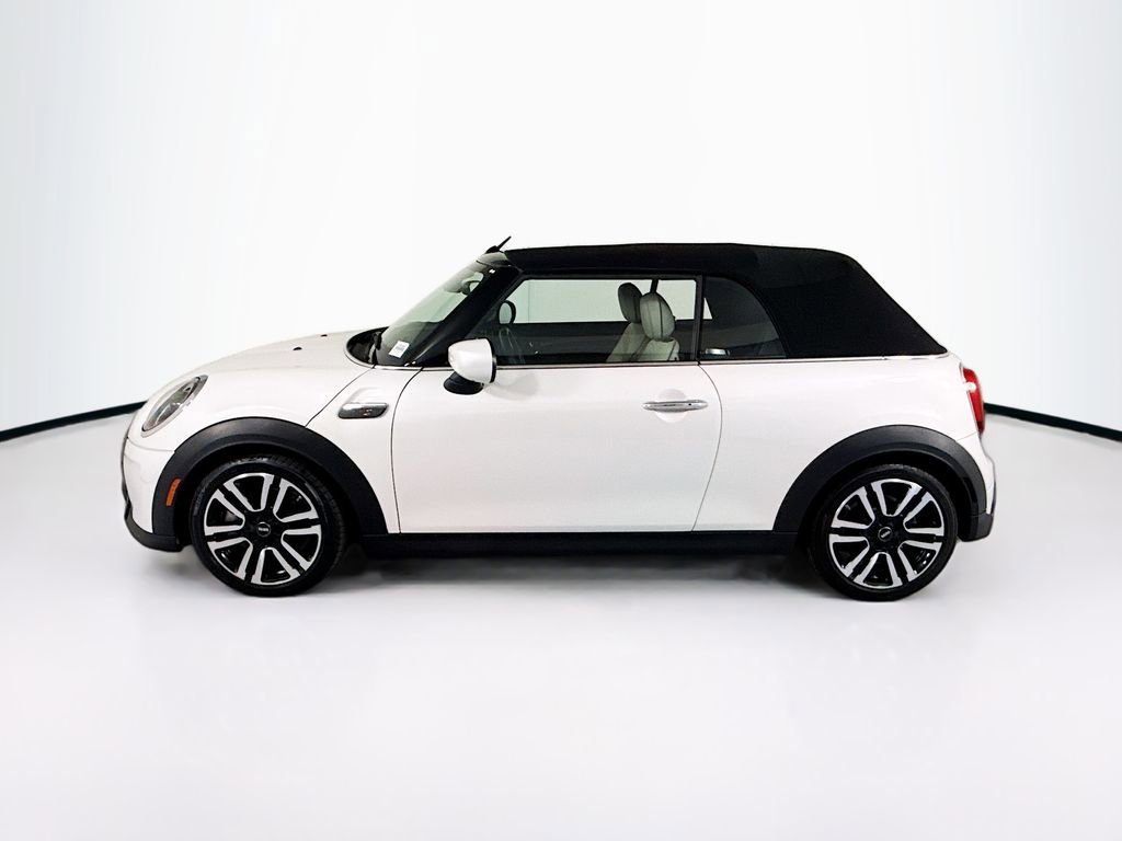 Used 2023 MINI Cooper S w/ Signature Upholstery Package FWD image 8