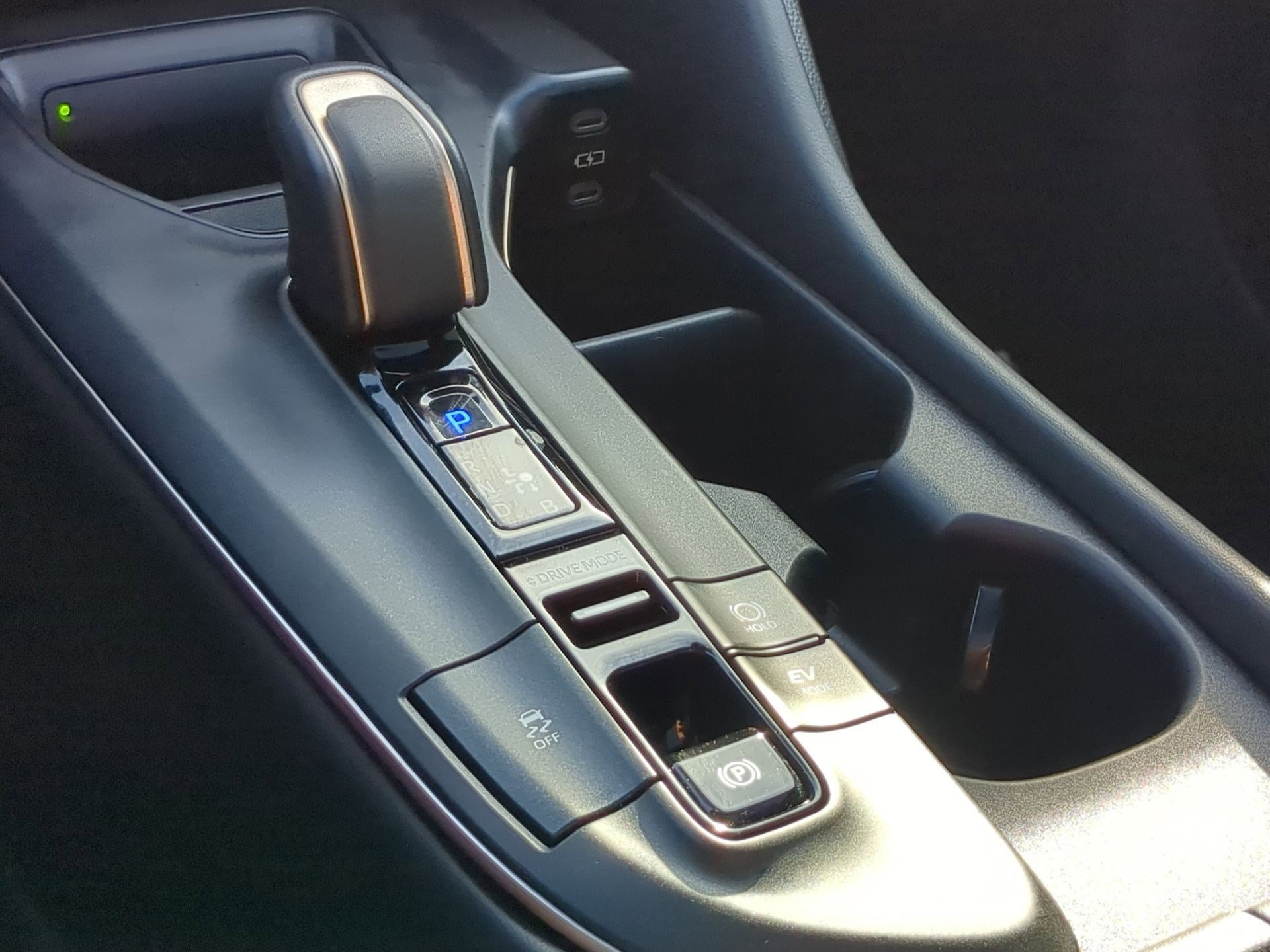 Used 2023 Toyota Crown Limited image 26