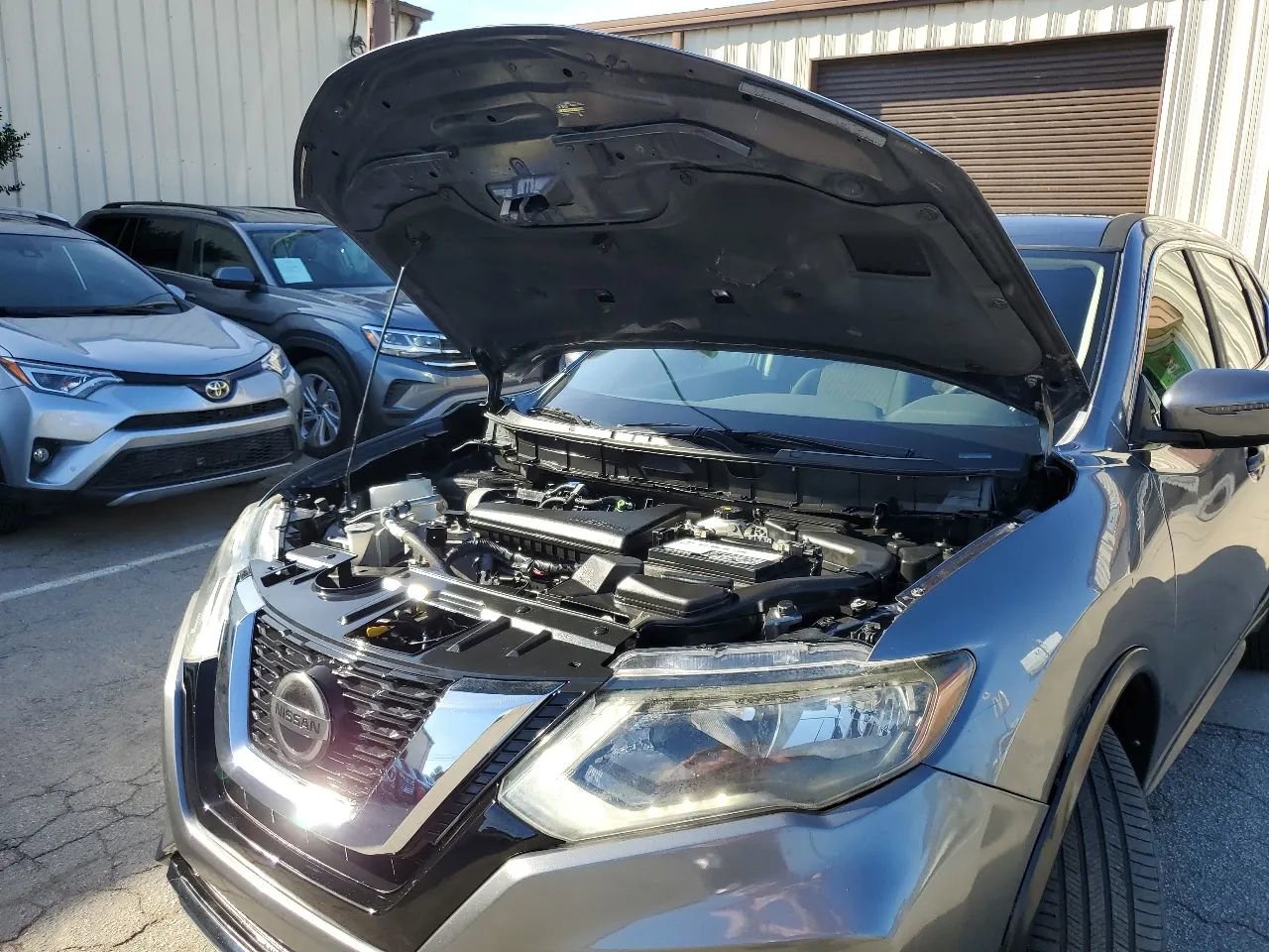 Used 2017 Nissan Rogue SV FWD image 43