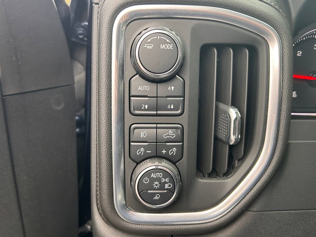 Used 2020 Chevrolet Silverado 2500 LTZ w/ Safety Package image 19