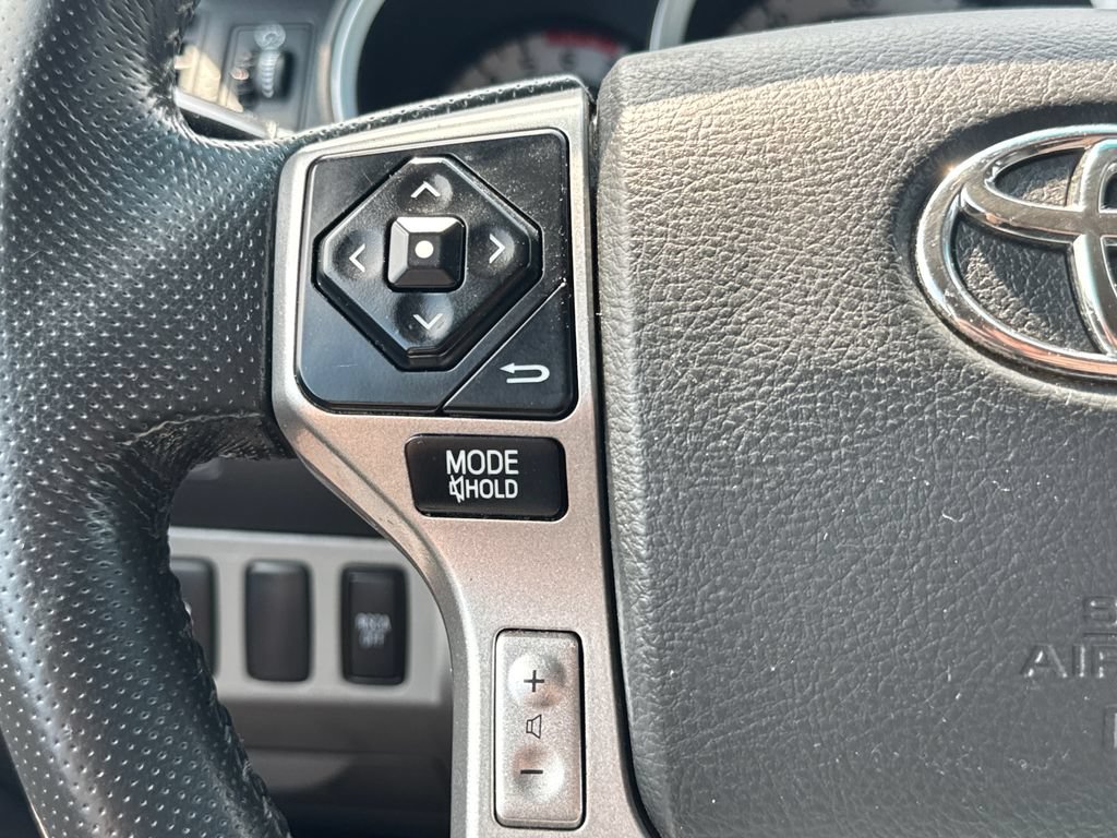 Used 2015 Toyota Tacoma 4x4 Double Cab w/ SR5 Package image 19