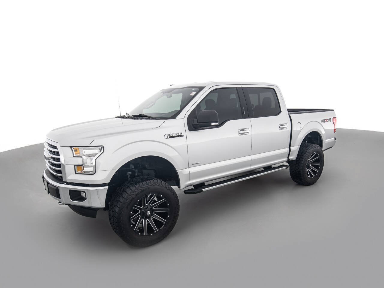 Used 2016 Ford F150 XLT w/ Equipment Group 302A Luxury AWD/4WD image 9