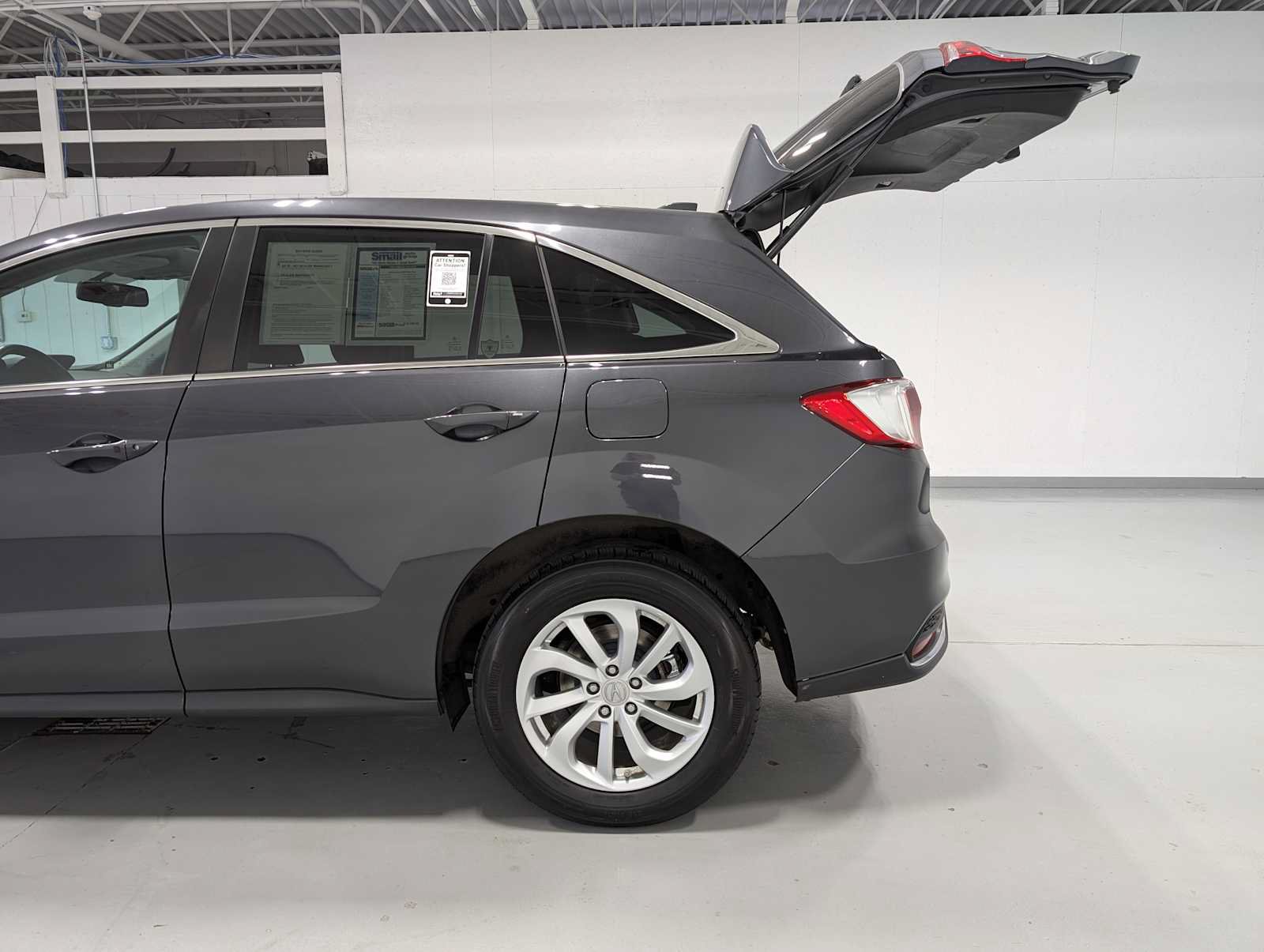 Used 2016 Acura RDX AWD w/ Technology Package image 11