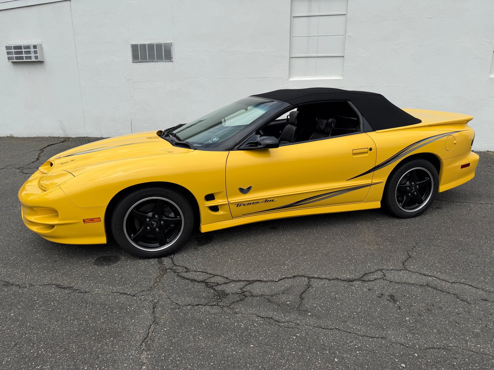 Used 2002 Pontiac Firebird Trans Am RWD image 26