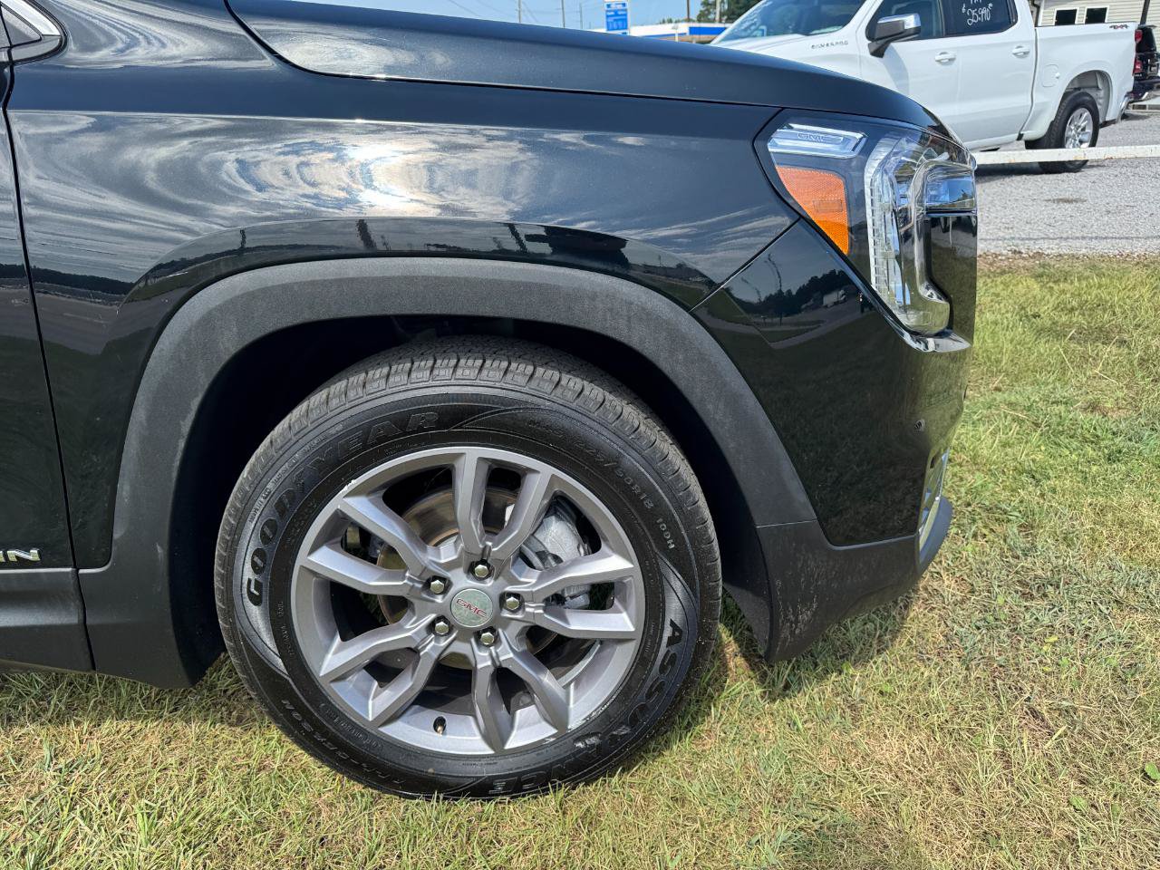 Used 2024 GMC Terrain SLT FWD image 7