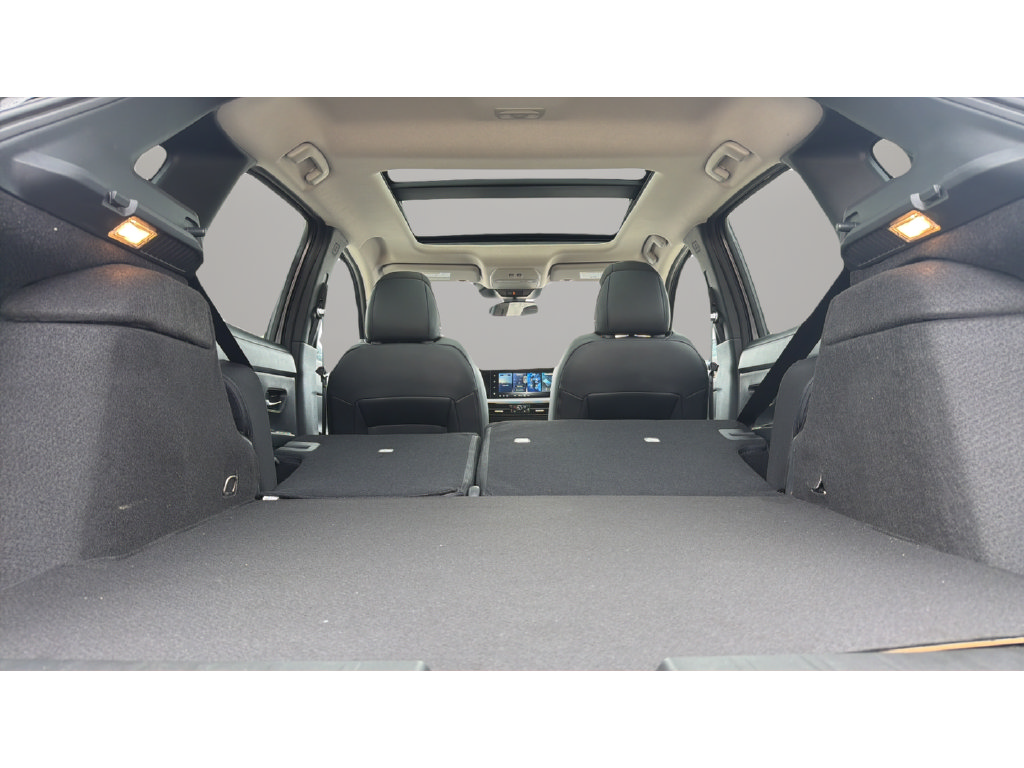 New 2027 Nissan Kicks SR w/ SR Premium Package AWD/4WD image 13