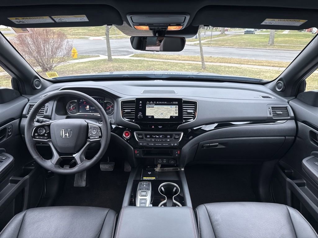 Certified 2024 Honda Passport Black Edition image 24