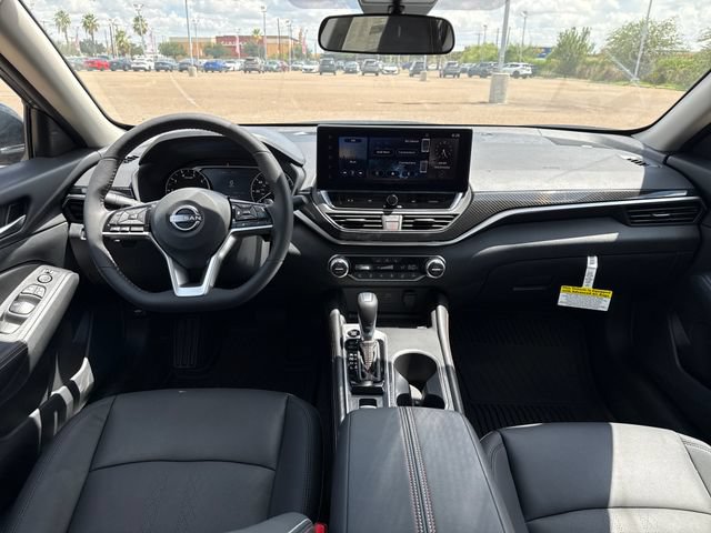 New 2026 Nissan Altima 2.5 SR w/ SR Premium Package FWD image 17