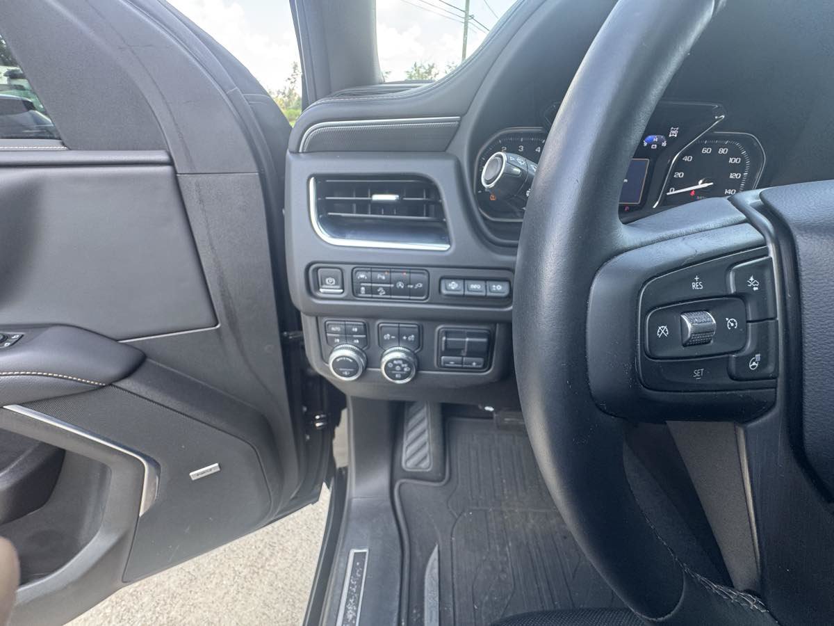 Used 2021 GMC Yukon AT4 AWD/4WD image 15