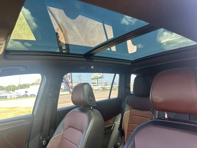 Used 2022 Volkswagen Tiguan SEL R-Line AWD/4WD image 28