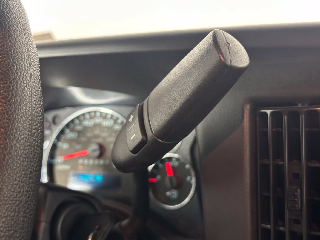 Used 2025 Chevrolet Express 2500 w/ Driver Convenience Package RWD image 18
