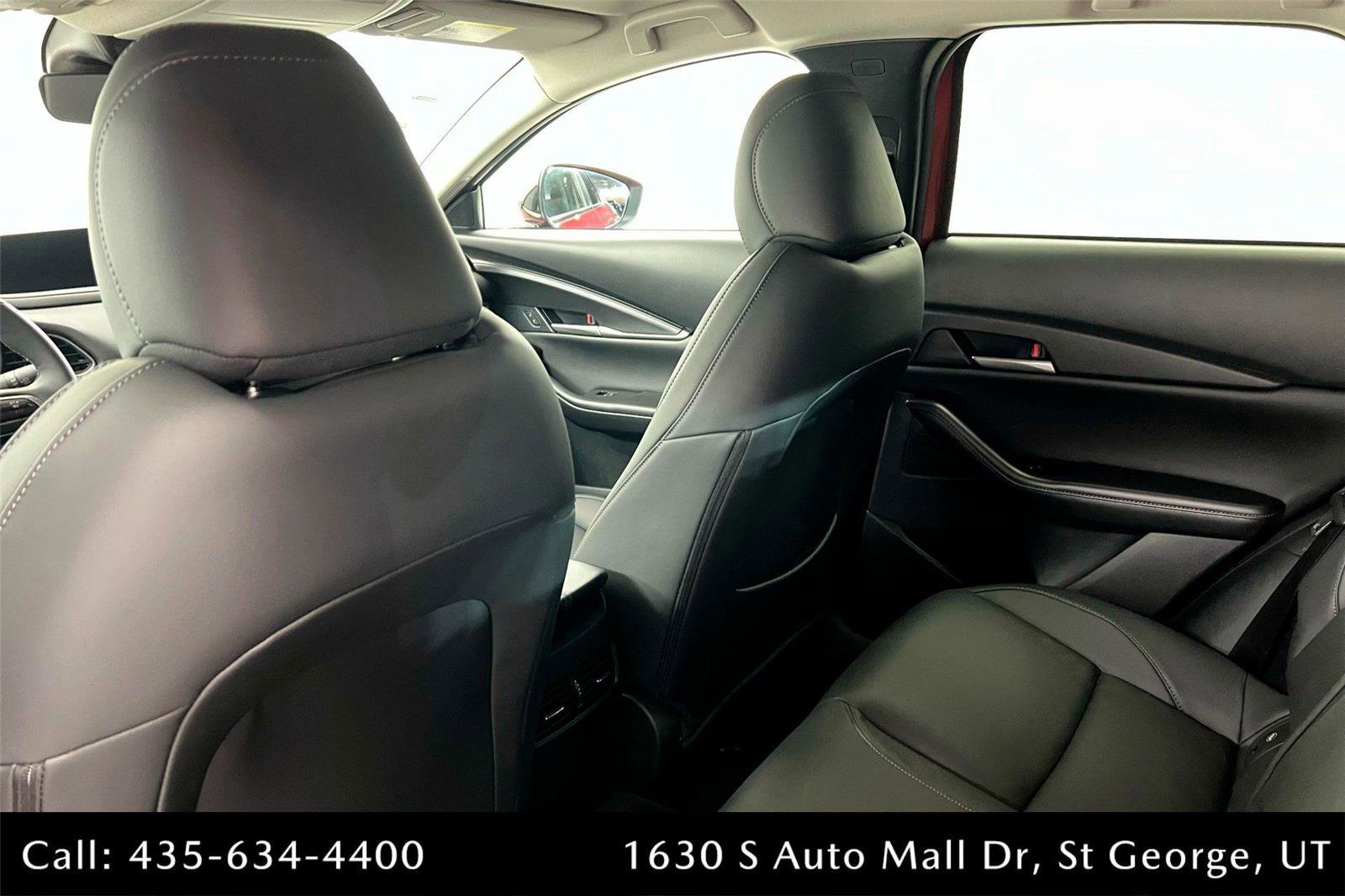 New 2025 MAZDA CX-30 AWD 2.5 S w/ Select Sport Pkg image 19