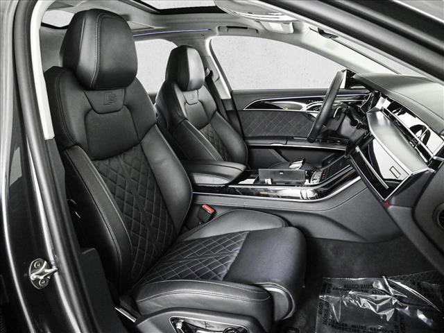 Used 2023 Audi S8 w/ S8 Comfort Plus Package AWD/4WD image 22