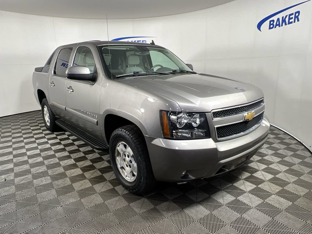 Used 2007 Chevrolet Avalanche LT AWD/4WD image 1
