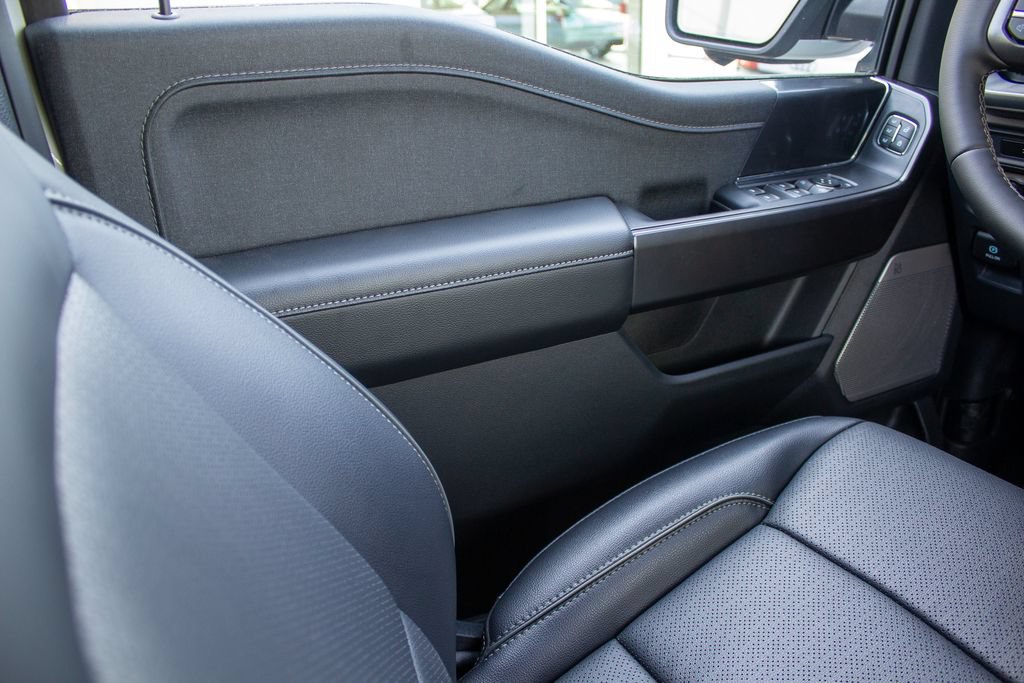 Used 2026 Ford F150 Lariat AWD/4WD image 19