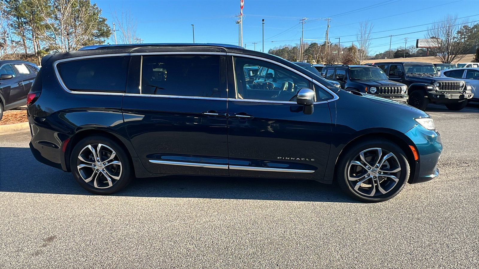 Certified 2024 Chrysler Pacifica Pinnacle image 7