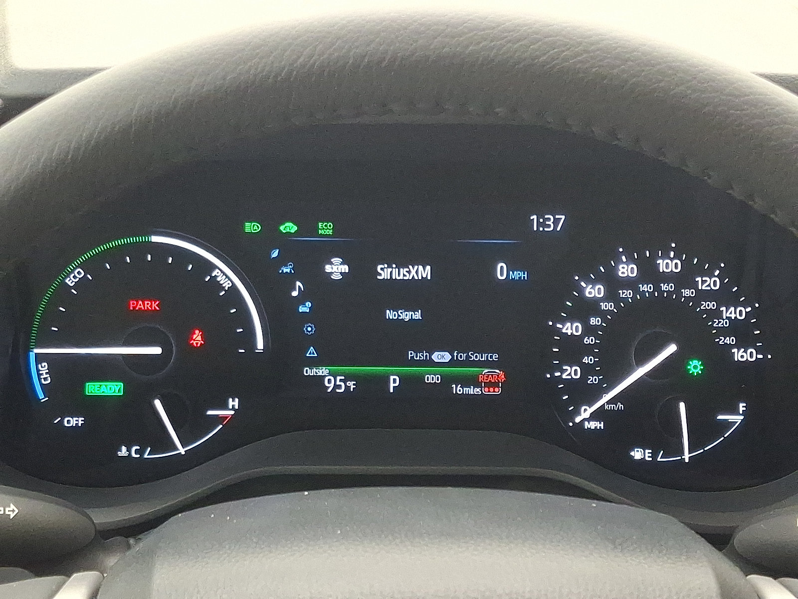 Used 2026 Toyota Sienna XLE FWD image 7