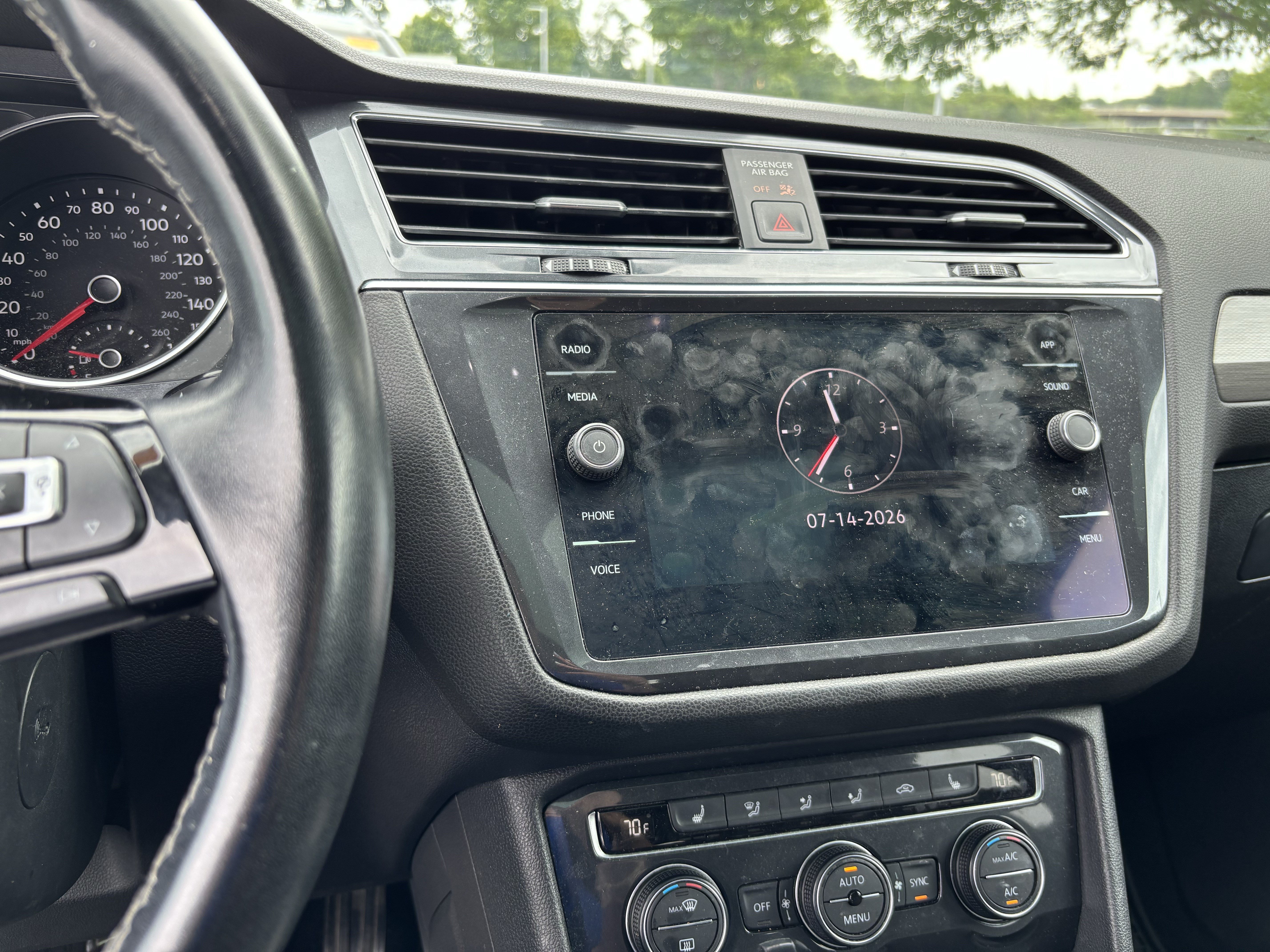 Used 2021 Volkswagen Tiguan SE R-Line AWD/4WD image 18