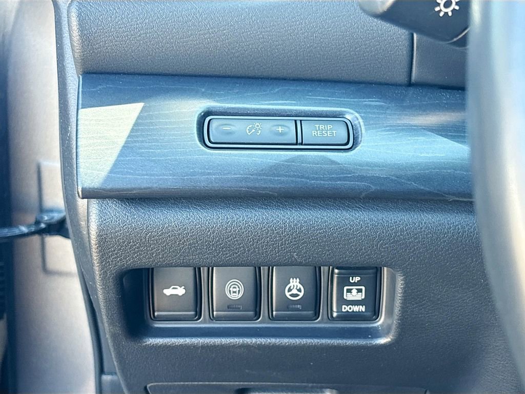 Used 2022 Nissan Maxima Platinum w/ Sport Mat Group FWD image 10