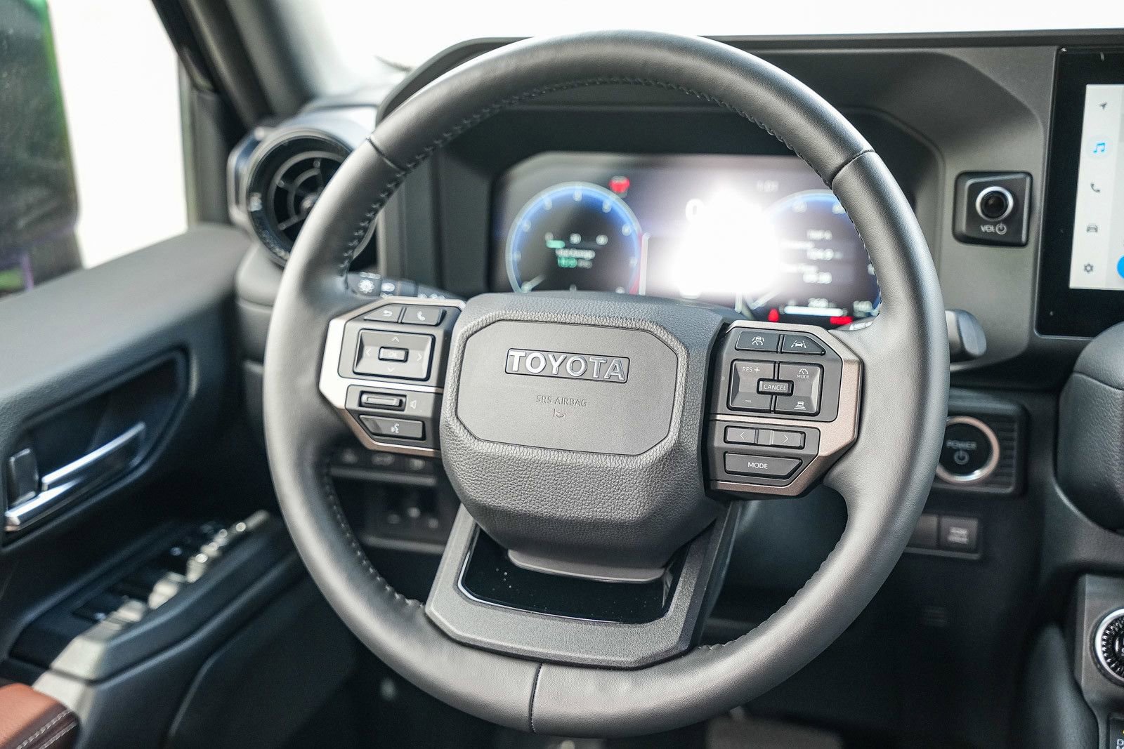 Used 2024 Toyota Land Cruiser image 15