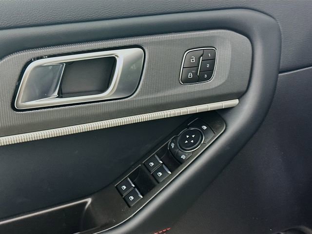 New 2026 Ford Explorer ST-Line w/ ST-Line Street Pack image 18