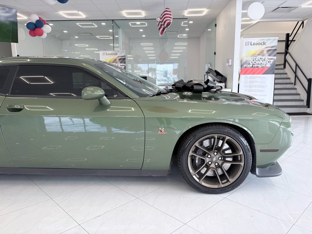 Used 2021 Dodge Challenger R/T Scat Pack w/ Dynamics Package RWD image 9