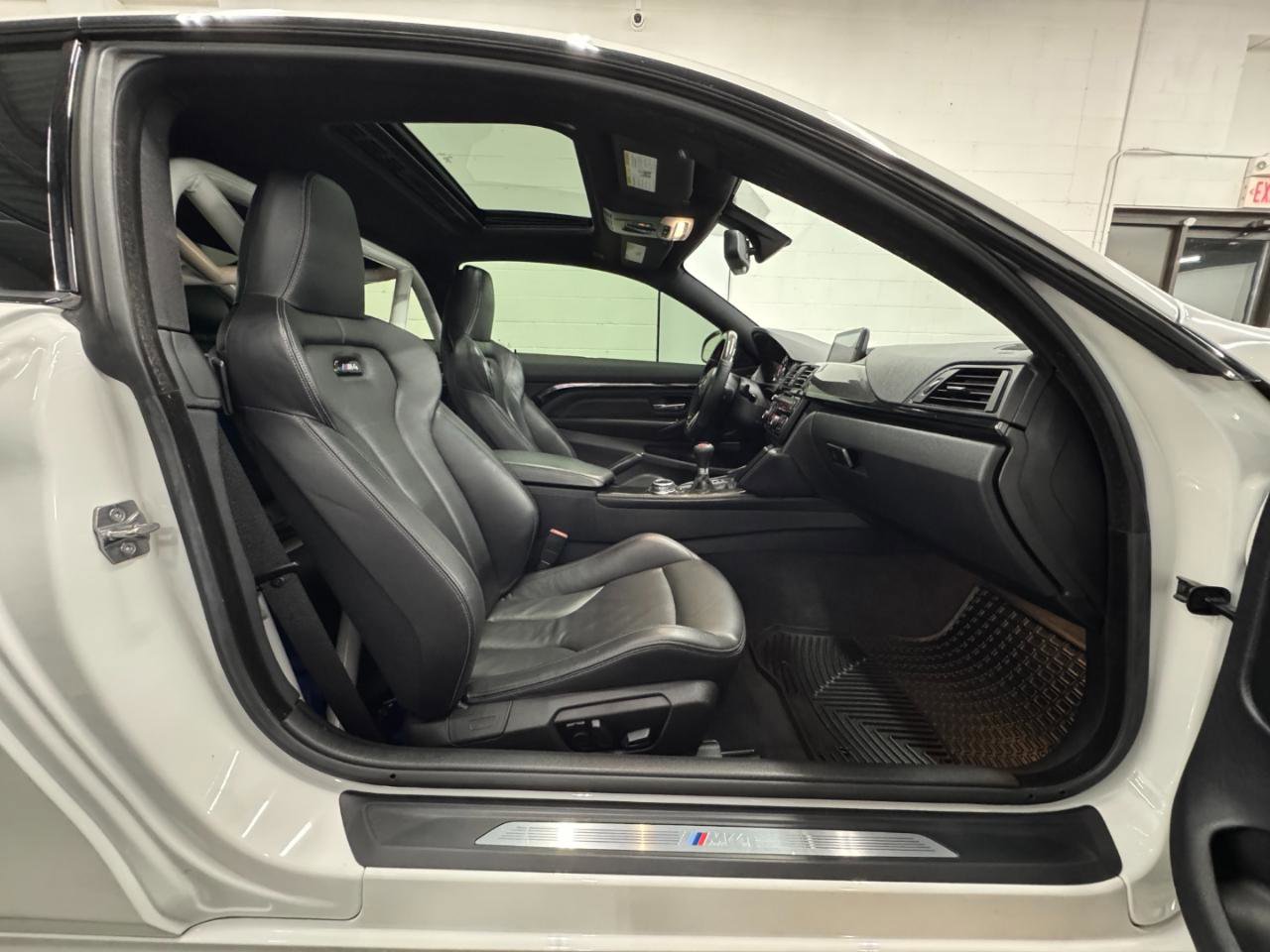 Used 2015 BMW M4 Coupe image 17