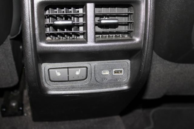 Certified 2023 Cadillac XT4 Luxury w/ Cold Weather Package image 11