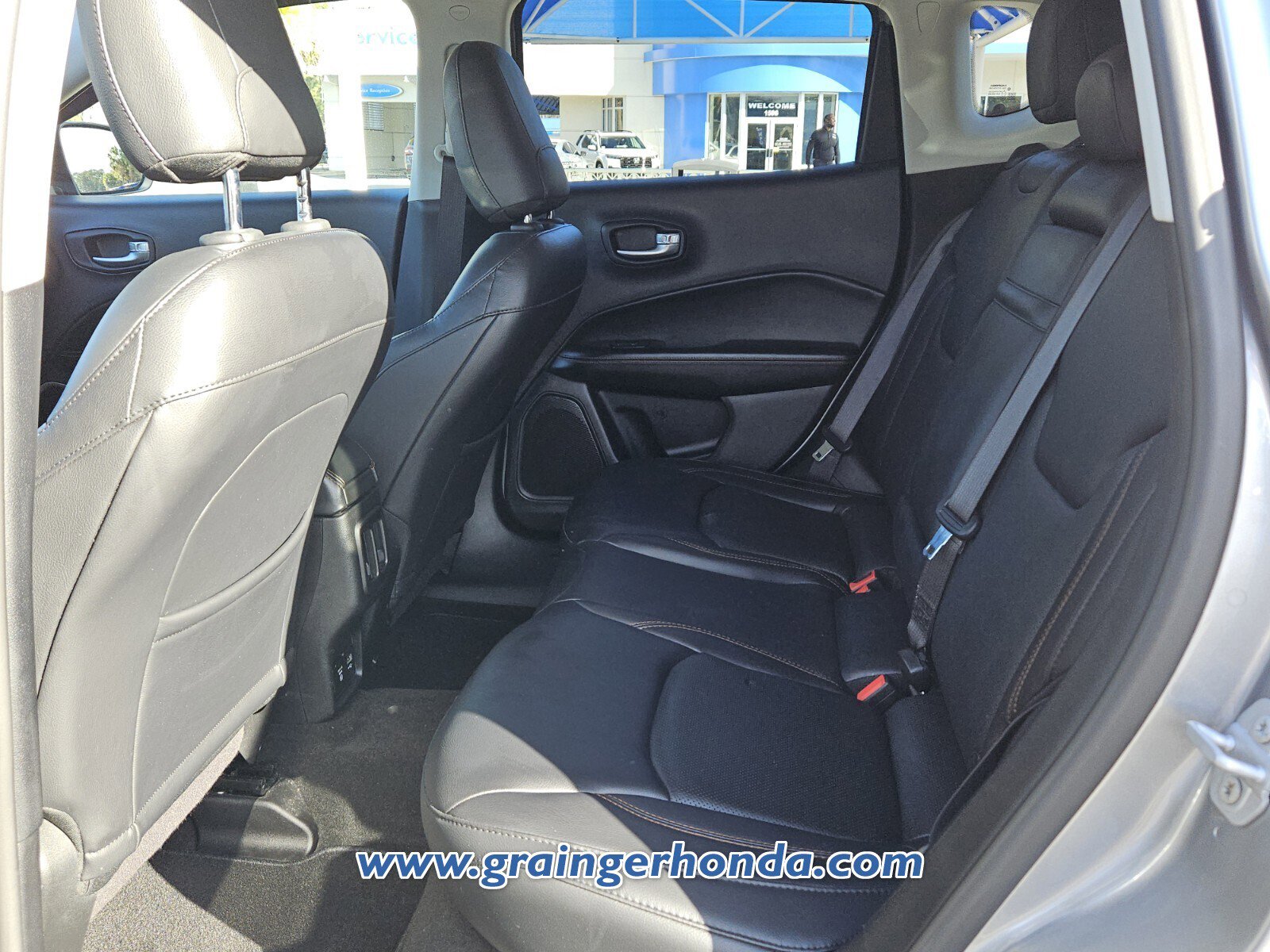 Used 2017 Jeep Compass Limited image 11