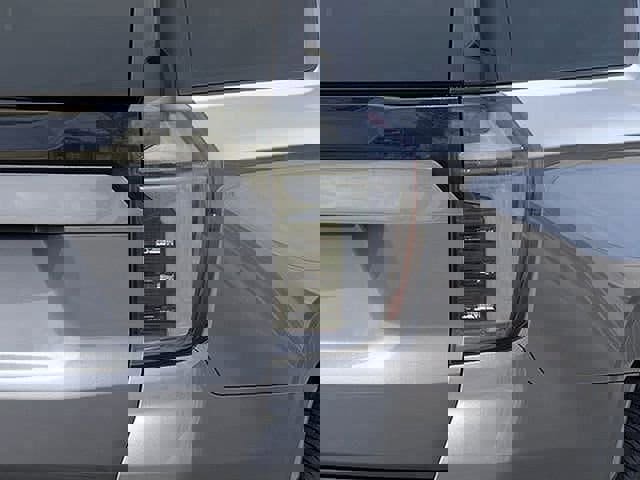 New 2026 Chevrolet Suburban High Country image 19