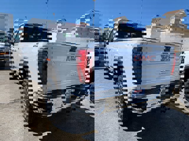 New 2025 GMC Sierra 2500 SLT w/ SLT Convenience Package image 9