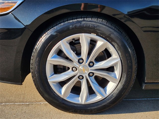Used 2023 Chevrolet Malibu LT FWD image 17