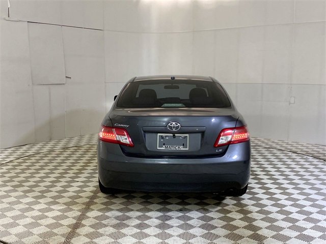 Used 2011 Toyota Camry LE image 18