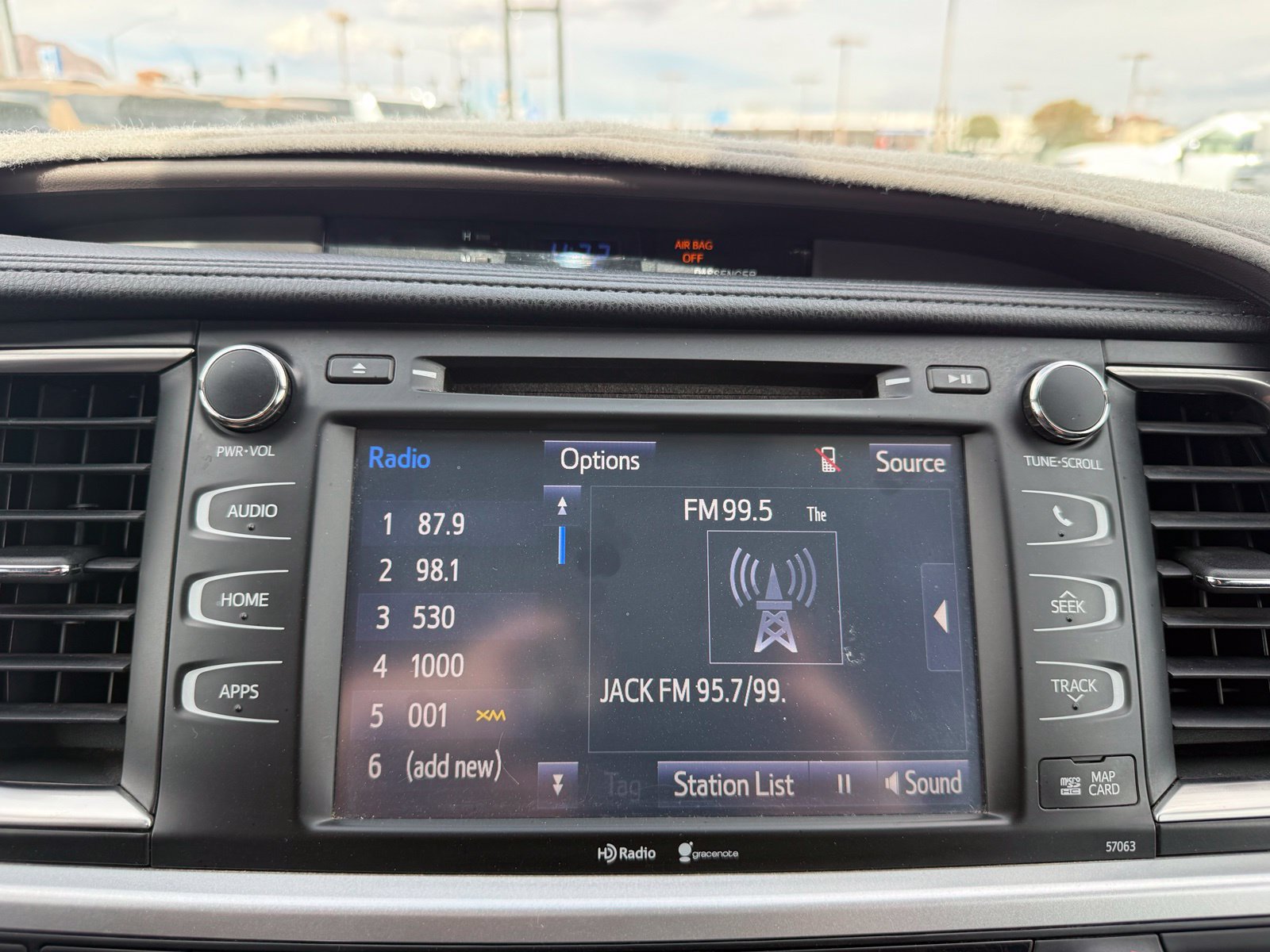 Used 2014 Toyota Highlander XLE AWD/4WD image 24