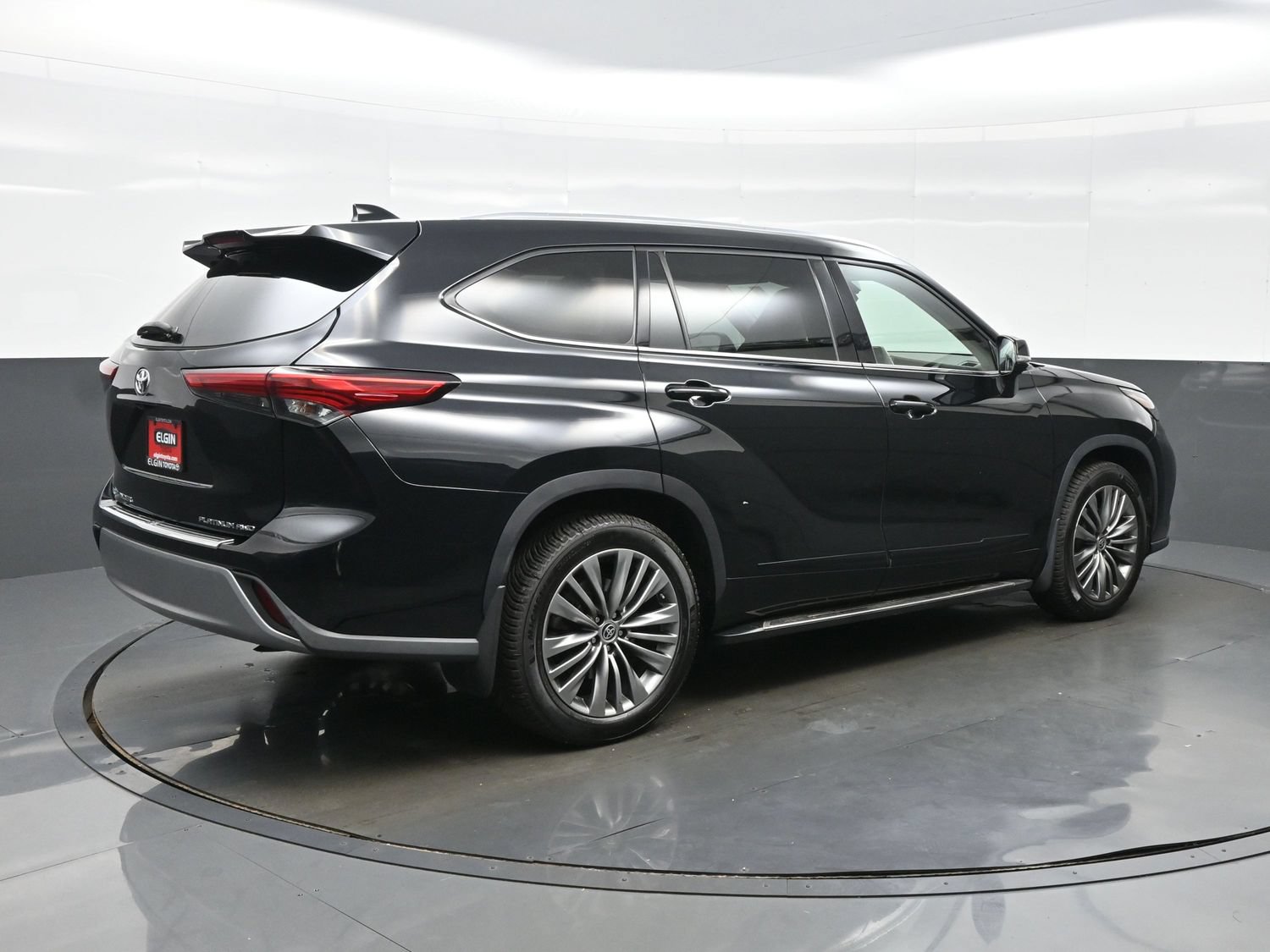 Used 2020 Toyota Highlander Platinum AWD/4WD image 6