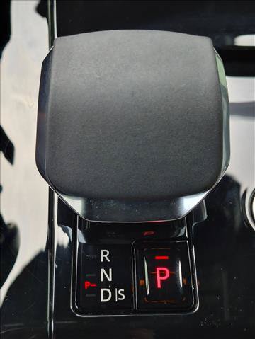 Used 2025 Land Rover Range Rover Sport AWD/4WD image 11