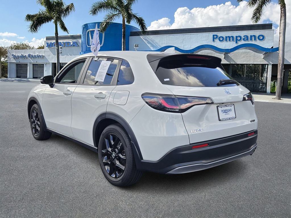 Used 2025 Honda HR-V Sport image 5