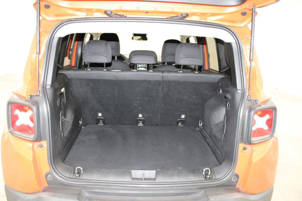 Used 2019 Jeep Renegade Latitude image 15